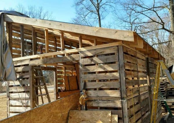 Workshop/Shed Using Pallet Wood and Other Recycled Lumber Pallet Sheds, Cabins, Huts & Playhouses Workshop/Shed Using Pallet Wood and Other Recycled Lumber Pallet Sheds, Cabins, Huts & Playhouses