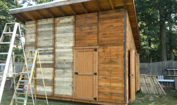 Workshop/Shed Using Pallet Wood and Other Recycled Lumber Pallet Sheds, Cabins, Huts & Playhouses Workshop/Shed Using Pallet Wood and Other Recycled Lumber Pallet Sheds, Cabins, Huts & Playhouses