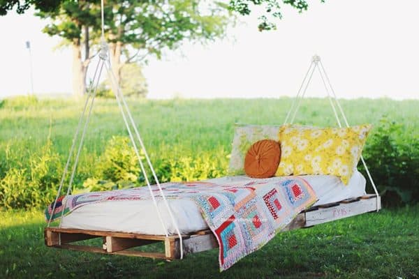 5 Springtime Pallet Projects For Your Garden Animal Pallet Houses & Pallet Supplies Lounges & Garden Sets Pallet Planters & Compost Bins 5 Springtime Pallet Projects For Your Garden Animal Pallet Houses & Pallet Supplies Lounges & Garden Sets Pallet Planters & Compost Bins