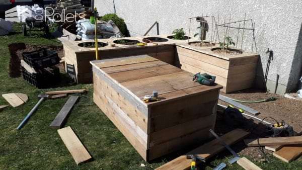 Raised Vegetable Garden From Pallet & Formwork Planks Pallet Planters & Compost Bins Raised Vegetable Garden From Pallet & Formwork Planks Pallet Planters & Compost Bins