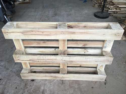 One Pallet Office Desk Pallet Desks & Pallet Tables One Pallet Office Desk Pallet Desks & Pallet Tables