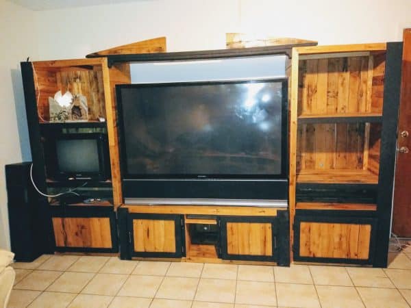 Oak Pallet Entertainment Center Pallet TV Stands & Racks Oak Pallet Entertainment Center Pallet TV Stands & Racks