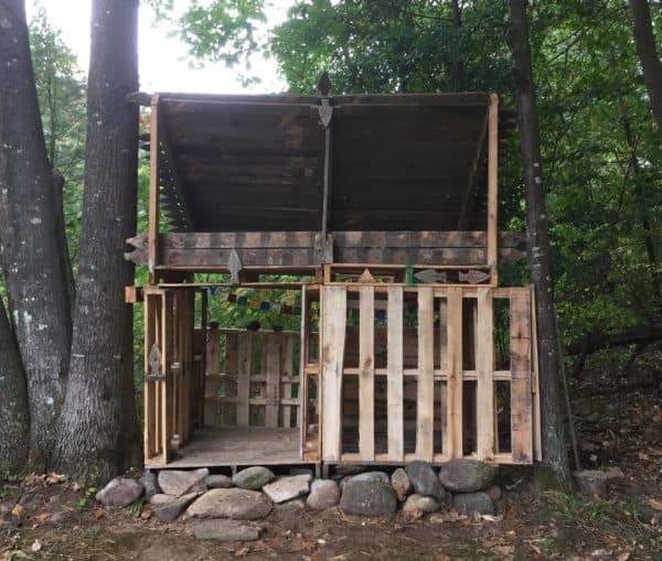 The Dream Box: Kids Playhouse or Treehouse Pallet Sheds, Cabins, Huts & Playhouses The Dream Box: Kids Playhouse or Treehouse Pallet Sheds, Cabins, Huts & Playhouses