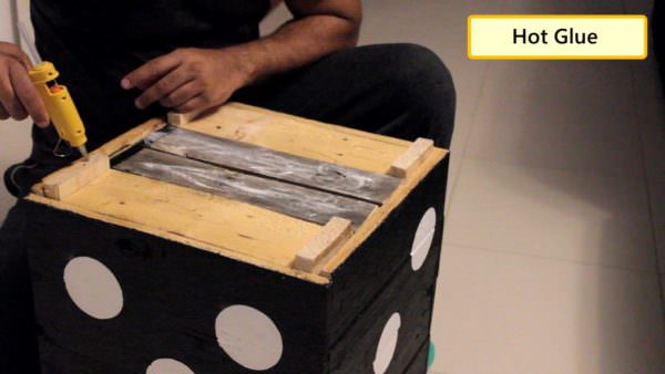 Diy – Pallet Dice Sitting Stool Pallet Benches, Pallet Chairs & Stools Diy – Pallet Dice Sitting Stool Pallet Benches, Pallet Chairs & Stools