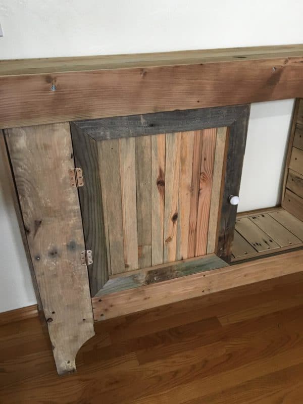 Pallet Foyer Table & Cabinet Pallet Cabinets & Wardrobes Pallet Foyer Table & Cabinet Pallet Cabinets & Wardrobes