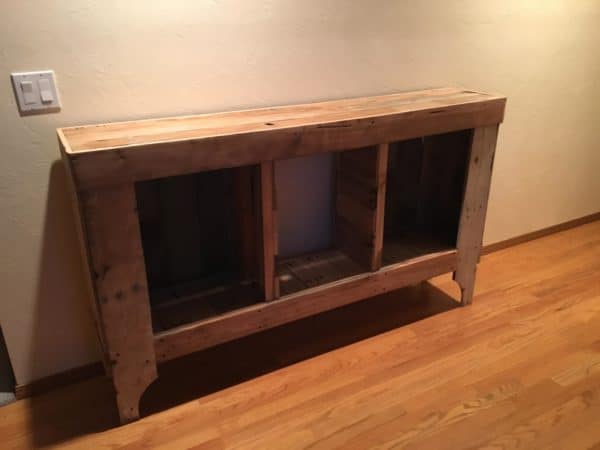 Pallet Foyer Table & Cabinet Pallet Cabinets & Wardrobes Pallet Foyer Table & Cabinet Pallet Cabinets & Wardrobes