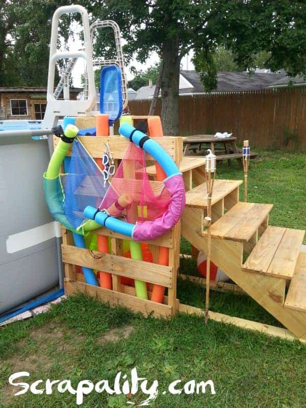 Pallets Ideas for Decorating Your Pool Area Lounges & Garden Sets Pallets Ideas for Decorating Your Pool Area Lounges & Garden Sets