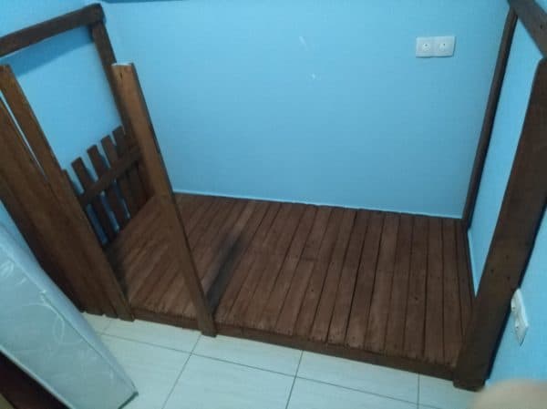How I Made A Wooden Pallet House In The Children’s Room Fun Pallet Crafts for Kids How I Made A Wooden Pallet House In The Children’s Room Fun Pallet Crafts for Kids
