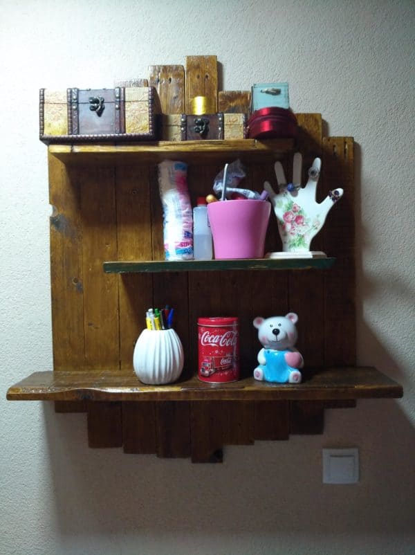 How I Made a Wooden Pallet Shelf from a Single Pallet Pallet Shelves & Pallet Coat Hangers How I Made a Wooden Pallet Shelf from a Single Pallet Pallet Shelves & Pallet Coat Hangers