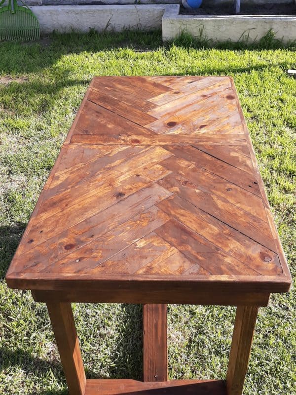 How I Made This Pallet Pub Table: The Wine A Little Pallet Desks & Pallet Tables How I Made This Pallet Pub Table: The Wine A Little Pallet Desks & Pallet Tables