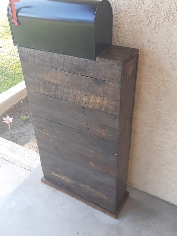 Rustic Pallet Mail Box Tower Pallet Home Décor Ideas Rustic Pallet Mail Box Tower Pallet Home Décor Ideas