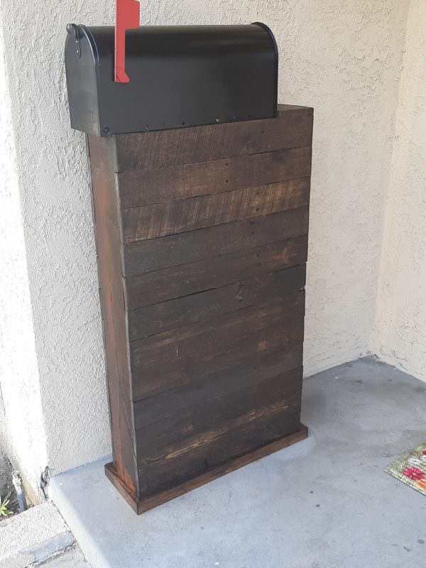 Rustic Pallet Mail Box Tower Pallet Home Décor Ideas Rustic Pallet Mail Box Tower Pallet Home Décor Ideas