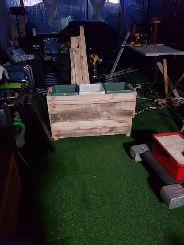 Garden Planter From One Single Pallet Pallet Planters & Compost Bins Garden Planter From One Single Pallet Pallet Planters & Compost Bins