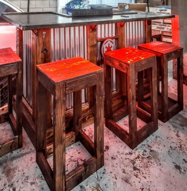 Rustic Bar with Pallet Bar Stools Pallet Benches, Pallet Chairs & Stools 