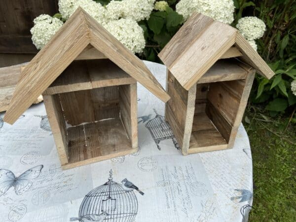 Bee Hostels from Pallet Wood Animal Pallet Houses & Pallet Supplies Bee Hostels from Pallet Wood Animal Pallet Houses & Pallet Supplies
