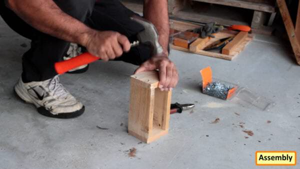 Diy: Pallet Desk Planter Box DIY Pallet Tutorials Pallet Planters & Compost Bins Diy: Pallet Desk Planter Box DIY Pallet Tutorials Pallet Planters & Compost Bins