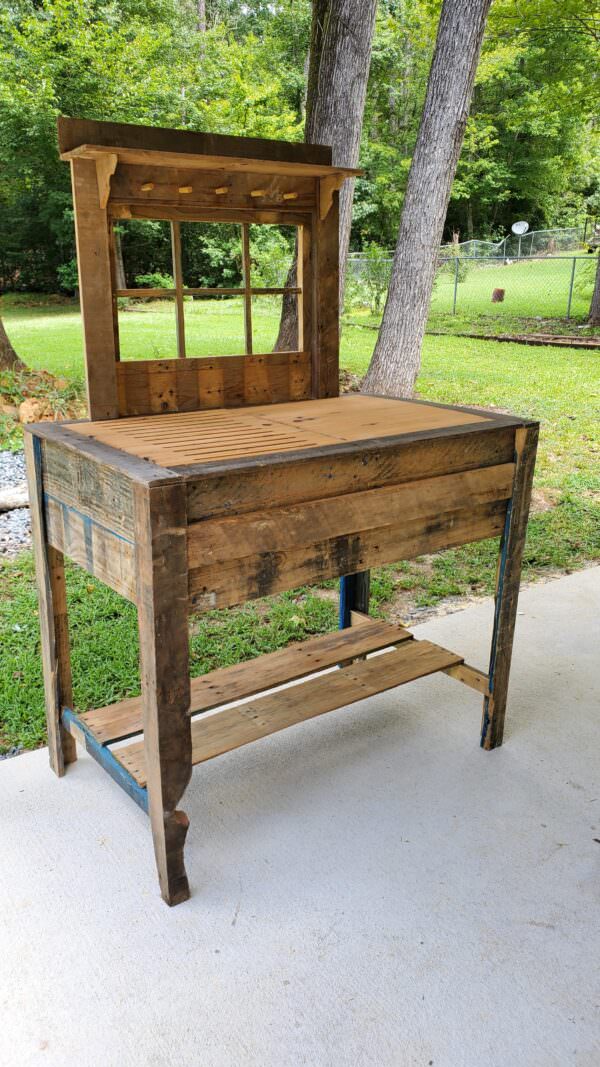 Rustic Potting Table from Pallets Pallets in the Garden Rustic Potting Table from Pallets Pallets in the Garden