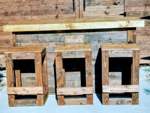 The Rook’s Tavern Pallet Bar Pallet Bars The Rook’s Tavern Pallet Bar Pallet Bars