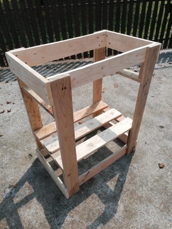 How I Made An Outdoor Shoe Rack From Pallets Pallet Boxes & Chests Pallet Shelves & Pallet Coat Hangers How I Made An Outdoor Shoe Rack From Pallets Pallet Boxes & Chests Pallet Shelves & Pallet Coat Hangers
