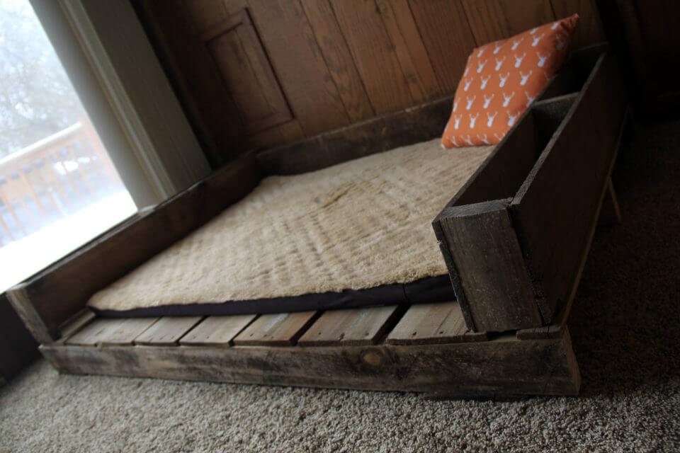 40+ Diy Pallet Dog Bed Ideas Animal Pallet Houses & Pallet Supplies 40+ Diy Pallet Dog Bed Ideas Animal Pallet Houses & Pallet Supplies