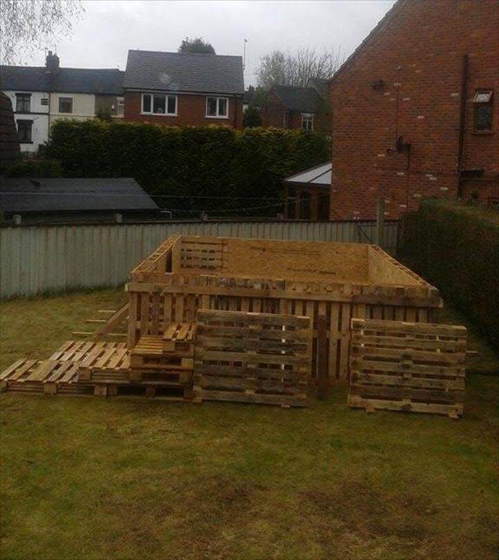 Build a Swimming Pool Out Of 40 Pallets Pallets in the Garden Build a Swimming Pool Out Of 40 Pallets Pallets in the Garden