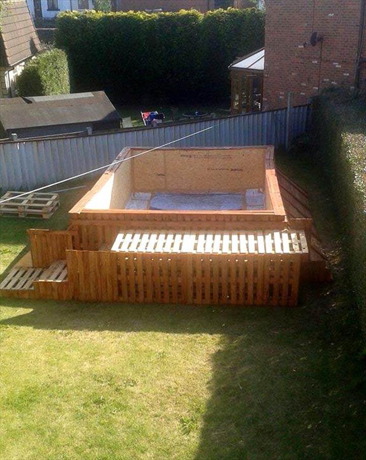 Build a Swimming Pool Out Of 40 Pallets Pallets in the Garden Build a Swimming Pool Out Of 40 Pallets Pallets in the Garden