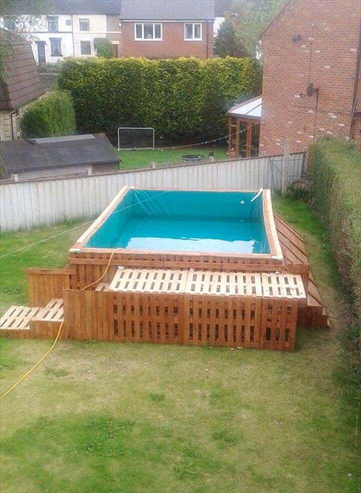 Build a Swimming Pool Out Of 40 Pallets Pallets in the Garden Build a Swimming Pool Out Of 40 Pallets Pallets in the Garden