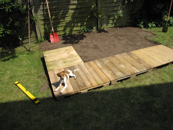 3 Steps for Building a Pallet Deck Pallet Terraces & Pallet Patios 3 Steps for Building a Pallet Deck Pallet Terraces & Pallet Patios