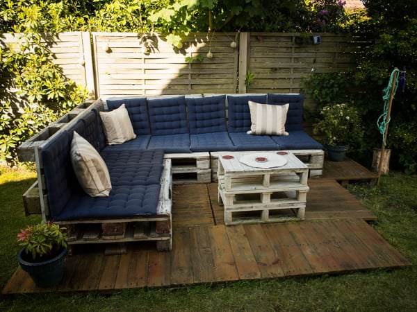 3 Steps for Building a Pallet Deck Pallet Terraces & Pallet Patios 3 Steps for Building a Pallet Deck Pallet Terraces & Pallet Patios