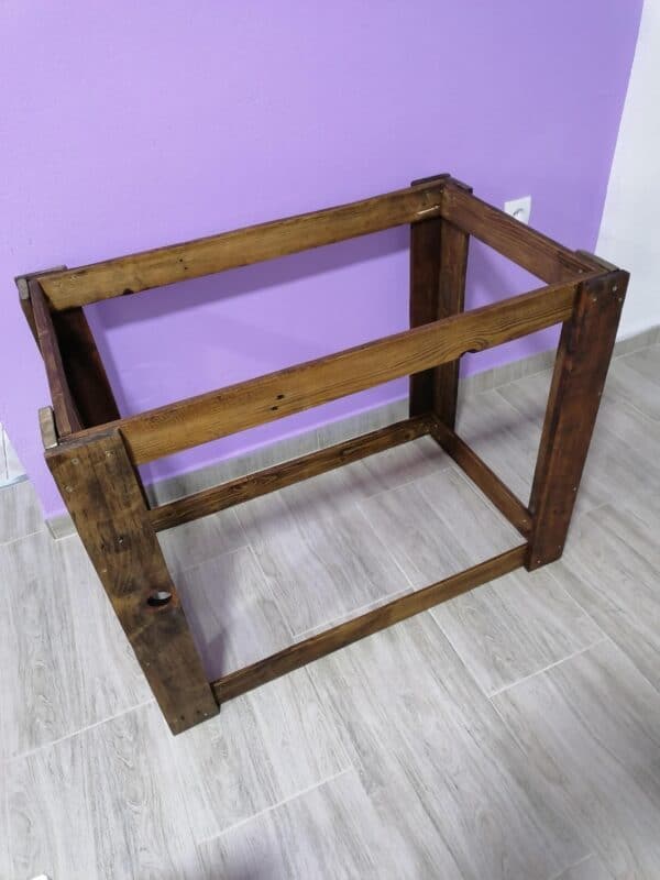 How I Made Work Table for Home Use From Ordinary Pallets Pallet Desks & Pallet Tables How I Made Work Table for Home Use From Ordinary Pallets Pallet Desks & Pallet Tables