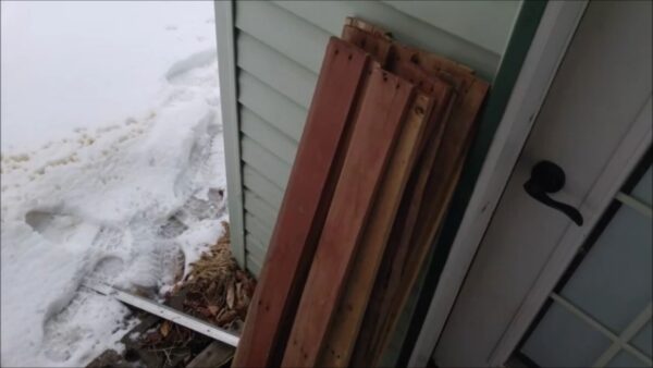 Easiest Ways to Remove Nails from Pallets Boards & Blocks DIY Pallet Video Tutorials Pallet Projects Easiest Ways to Remove Nails from Pallets Boards & Blocks DIY Pallet Video Tutorials Pallet Projects