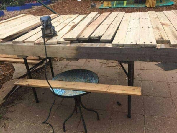 Outdoor Pallet Kitchen Counter Adds Prep Space Pallet Desks & Pallet Tables Pallets in the Garden Outdoor Pallet Kitchen Counter Adds Prep Space Pallet Desks & Pallet Tables Pallets in the Garden