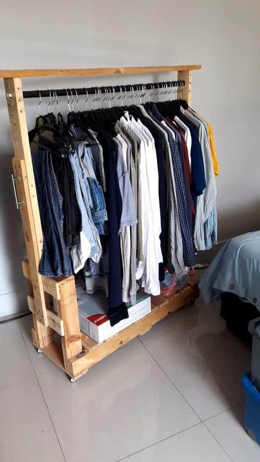 Pallet Truck Inspired Clothes Rack Pallet Shelves & Pallet Coat Hangers Pallet Truck Inspired Clothes Rack Pallet Shelves & Pallet Coat Hangers