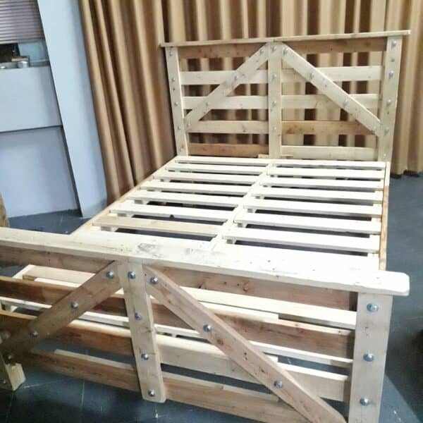 Queen Size (5ft) Pallet Bed Pallet Beds, Pallet Headboards & Frames Queen Size (5ft) Pallet Bed Pallet Beds, Pallet Headboards & Frames