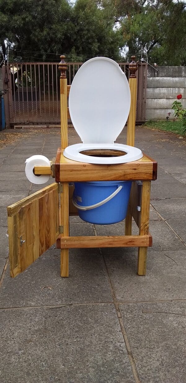 How I Made This Toilet Seat With One Wood Pallet Pallet Benches, Pallet Chairs & Stools How I Made This Toilet Seat With One Wood Pallet Pallet Benches, Pallet Chairs & Stools