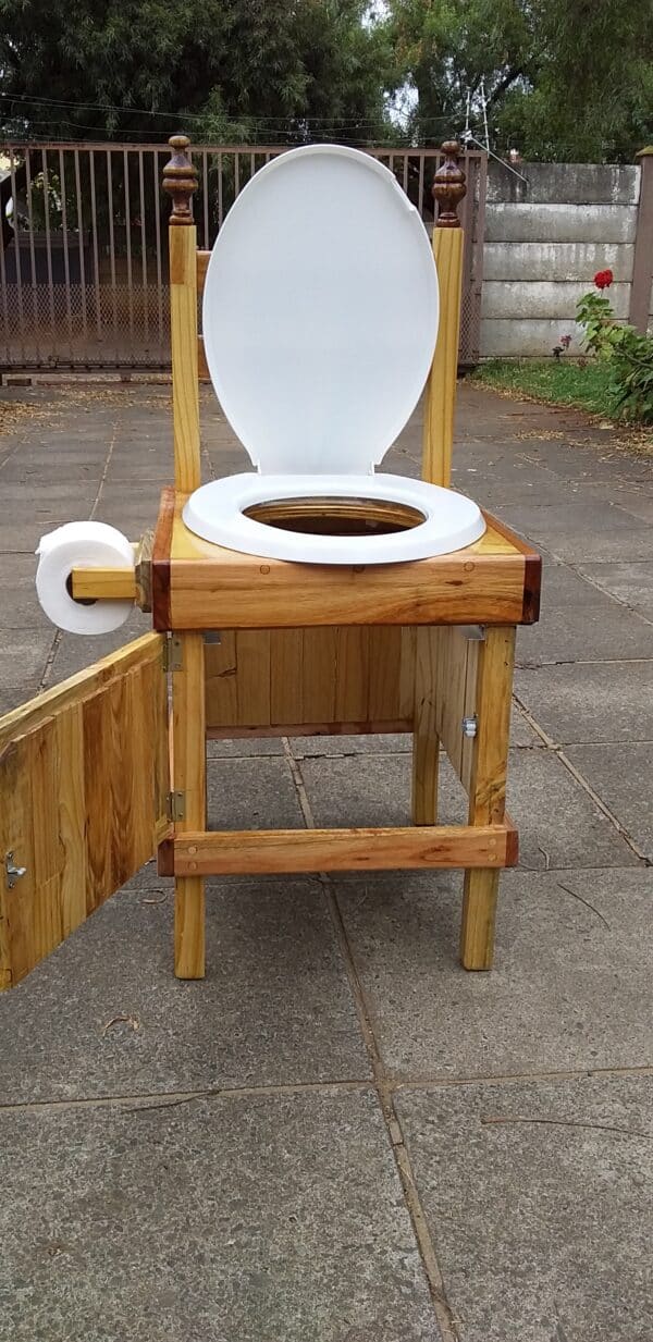 How I Made This Toilet Seat With One Wood Pallet Pallet Benches, Pallet Chairs & Stools How I Made This Toilet Seat With One Wood Pallet Pallet Benches, Pallet Chairs & Stools