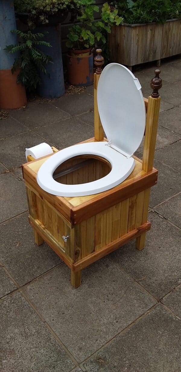 How I Made This Toilet Seat With One Wood Pallet Pallet Benches, Pallet Chairs & Stools How I Made This Toilet Seat With One Wood Pallet Pallet Benches, Pallet Chairs & Stools