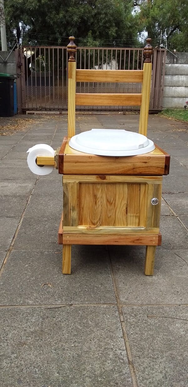 How I Made This Toilet Seat With One Wood Pallet Pallet Benches, Pallet Chairs & Stools How I Made This Toilet Seat With One Wood Pallet Pallet Benches, Pallet Chairs & Stools