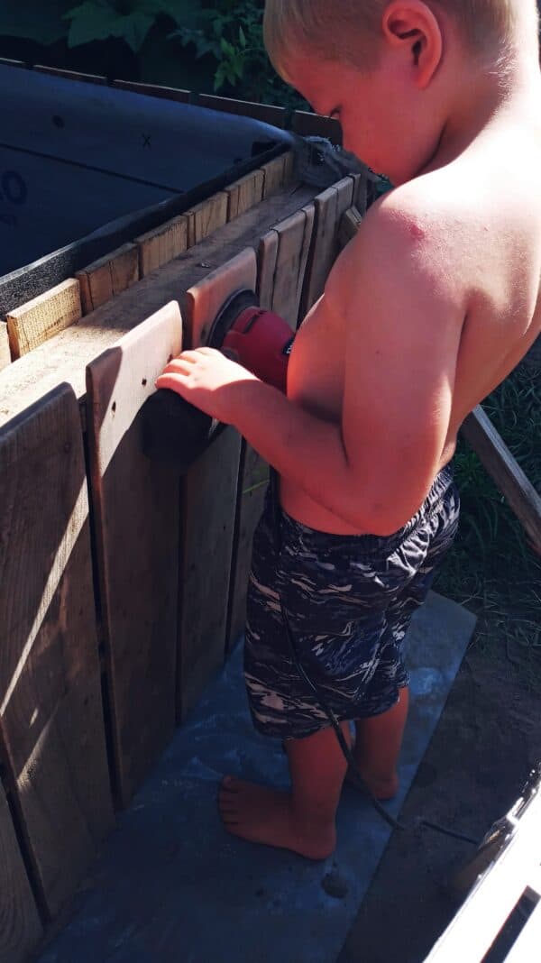 How I Made a Pallet Pool During The Covid-19 Pandemic DIY Pallet Tutorials Fun Pallet Crafts for Kids Pallet Projects Pallets in the Garden How I Made a Pallet Pool During The Covid-19 Pandemic DIY Pallet Tutorials Fun Pallet Crafts for Kids Pallet Projects Pallets in the Garden