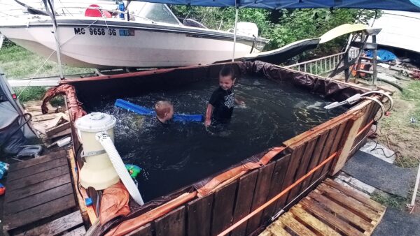 How I Made a Pallet Pool During The Covid-19 Pandemic DIY Pallet Tutorials Fun Pallet Crafts for Kids Pallet Projects Pallets in the Garden How I Made a Pallet Pool During The Covid-19 Pandemic DIY Pallet Tutorials Fun Pallet Crafts for Kids Pallet Projects Pallets in the Garden