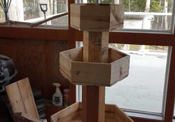 1001pallets.com-3-tier-pallet-planter