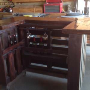 1001pallets.com-pallet-bar-1
