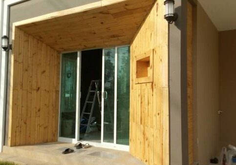 1001pallets.com-coat-entrance-to-the-house-02