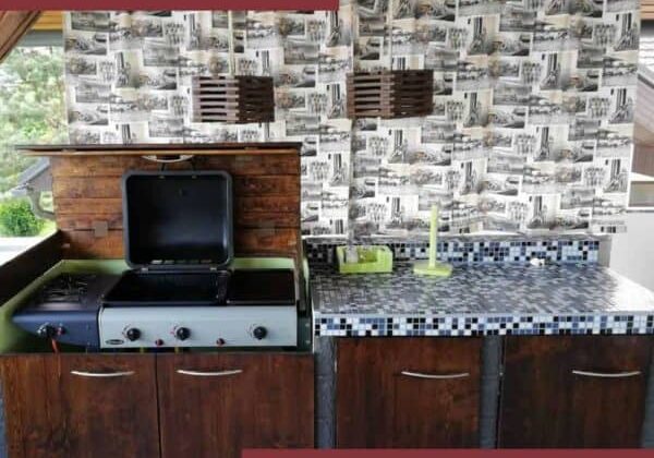 1001pallets.com-amazing-pallet-outdoor-kitchen-for-under-300-dollars-05