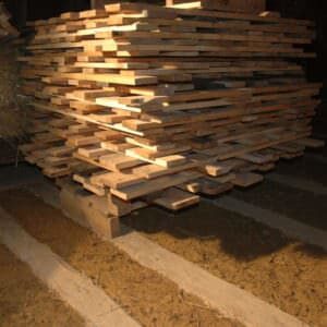 1001pallets.com-pallet-dismantling