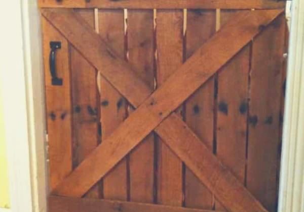 1001pallets.com-baby-or-dog-gate-made-with-only-one-pallet-01