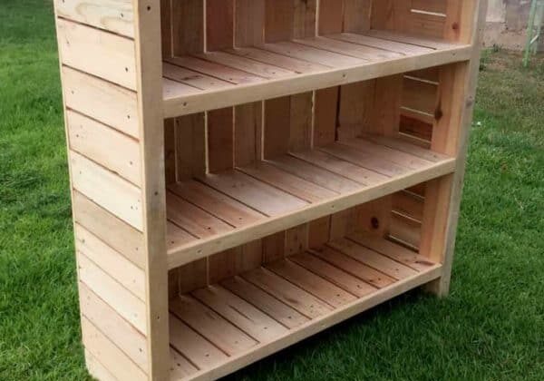 1001pallets.com-beautiful-pallet-bookcase-01