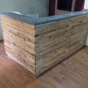 1001pallets.com-beautiful-pallet-outdoor-kitchen-counter-01