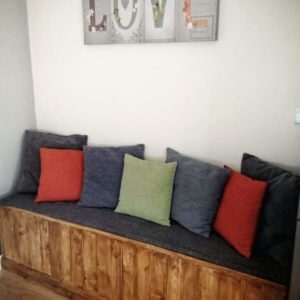 1001pallets.com-bench-seat-600x750