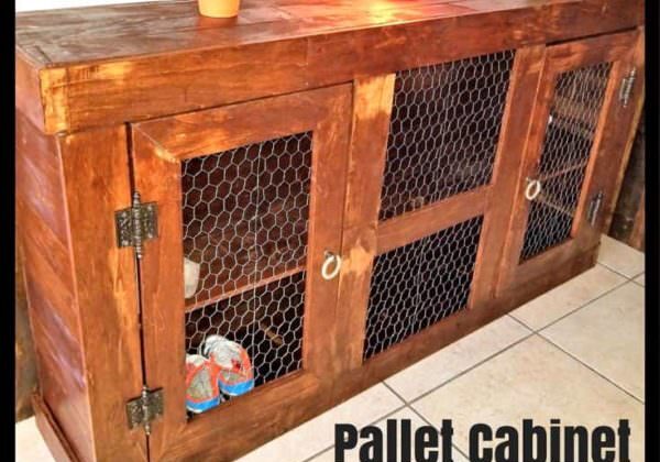 1001pallets.com-biscuits-and-gravy-pallet-cabinet-you-have-to-see-03